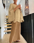 Woman Wearing Cashmere Sweater Made In Italy by Lemme : Beige - cashmere sweater LUXAMORE