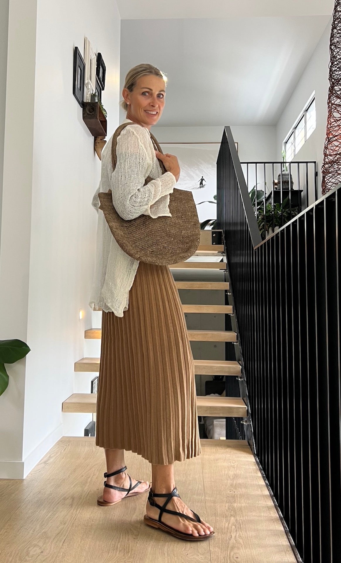 Woman Wearing Made in Mada Bag Gemma - Bag LUXAMORE