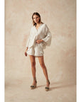 Woman Wearing Estilo Emporio Filly Shorts - Shorts LUXAMORE