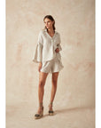 Woman Wearing Estilo Emporio Filly Shorts - Shorts LUXAMORE