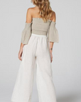 Woman Wearing Estilo Emporio Fiorella Top - Grey - Tops LUXAMORE