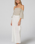 Woman Wearing Estilo Emporio Fiorella Top - Grey - Tops LUXAMORE