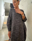 Woman Wearing Estilo Emporio Exclusive Maxi Ruota Skirt in Aida Pesante Black - Skirts LUXAMORE