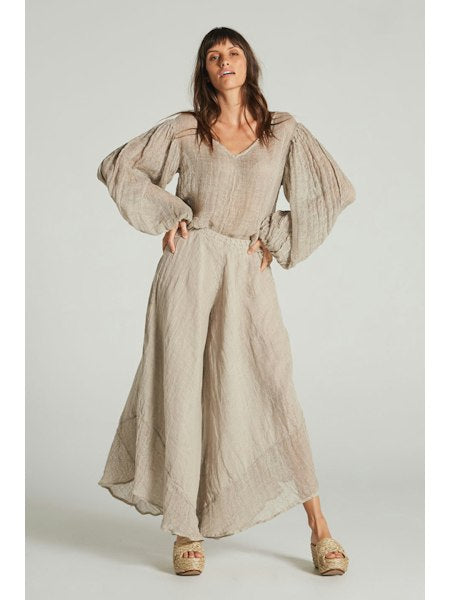 Woman Wearing Estilo Emporio Fortune Top - Tops LUXAMORE