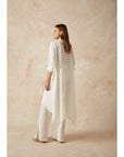 Woman Wearing Estilo Emporio La Cota Cover Up Linen Dress - Dress LUXAMORE