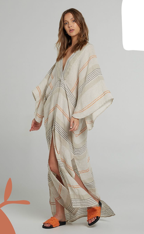 Woman Wearing Estilo Emporio Le Robe Linen Dress - Vergine - Dress LUXAMORE