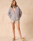 Woman Wearing Estilo Emporio Oboe Linen Shirt - Rete Anthracite - Top LUXAMORE