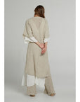 Woman Wearing Estilo Emporio Tie Kimono - Scorpione Natural - JACKET LUXAMORE