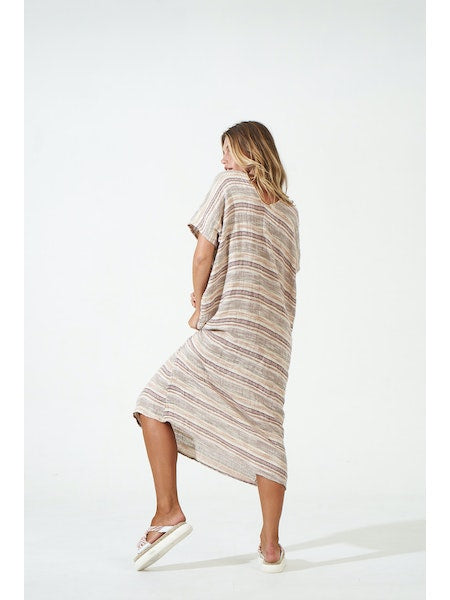 Woman Wearing Estilo Emporio Zaza Linen Dress - Marrakesh - Dress LUXAMORE