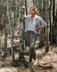 Woman Wearing La Bottega di Brunella Linen Pants - Fossil - Pants LUXAMORE
