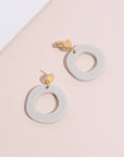 Mingled Dangle Earrings Ivory Beige - Frankie Minimalist - LUXAMORE