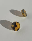 Woman Wearing Mingled Tortoise Shell Round Stud Earrings - 15mm - Earings LUXAMORE