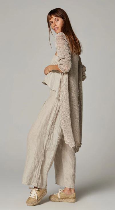 Woman Wearing Estillo Emporio Papillion Jumpsuit - Panna White - Jumpsuits LUXAMORE