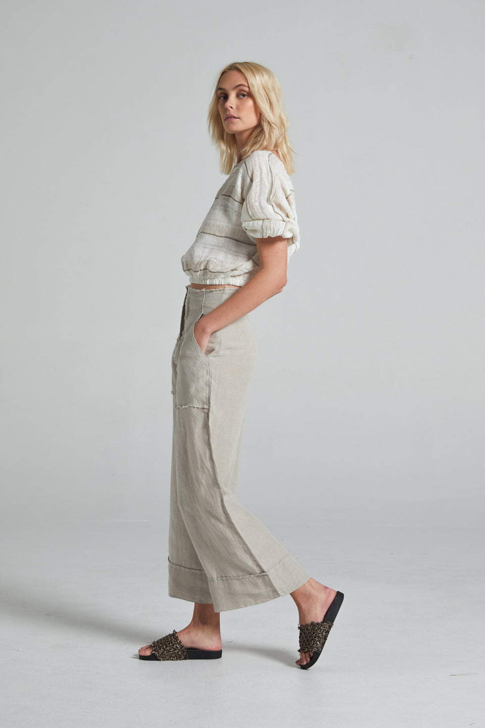 Woman Wearing Estilo Emporio Riviera Pant - pants LUXAMORE
