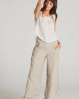 Woman Wearing Estilo Emporio Tropez Pant - Black - Pants LUXAMORE