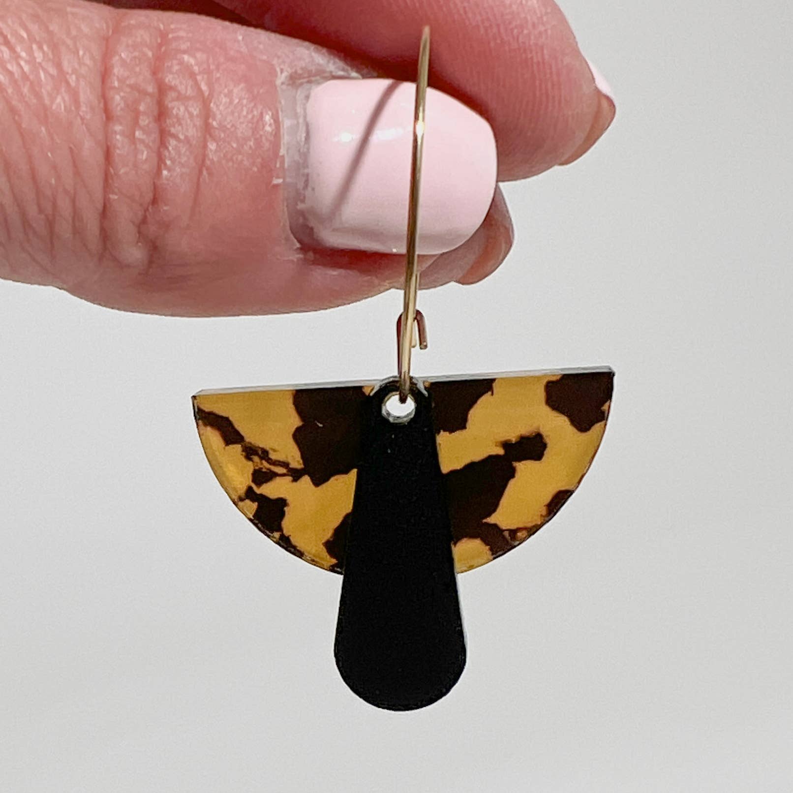 Mingled Deco Hoop - Honey Tortoise Shell and Matte Black