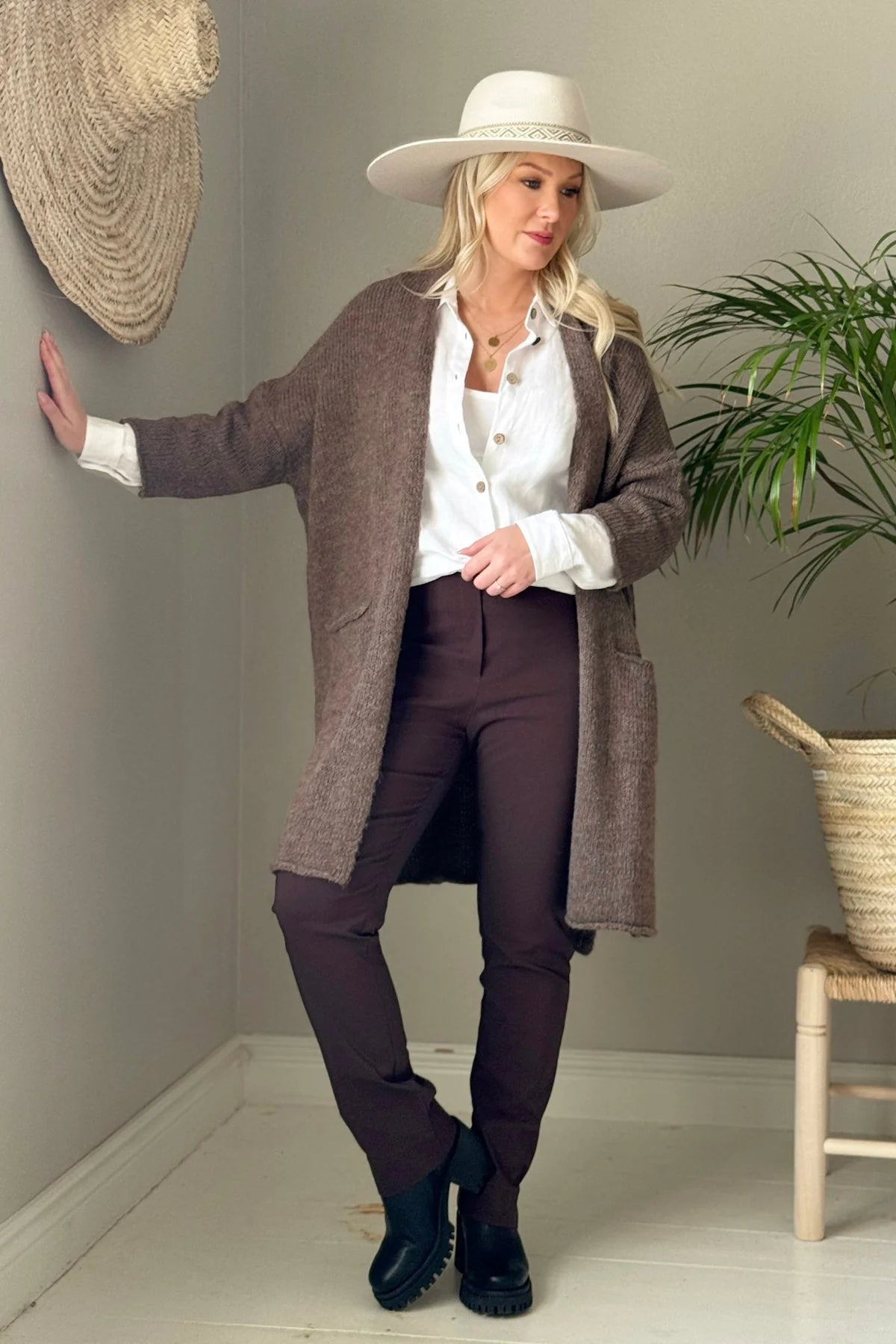 Bypias Wilona Cardigan - Taupe LUXAMORE  