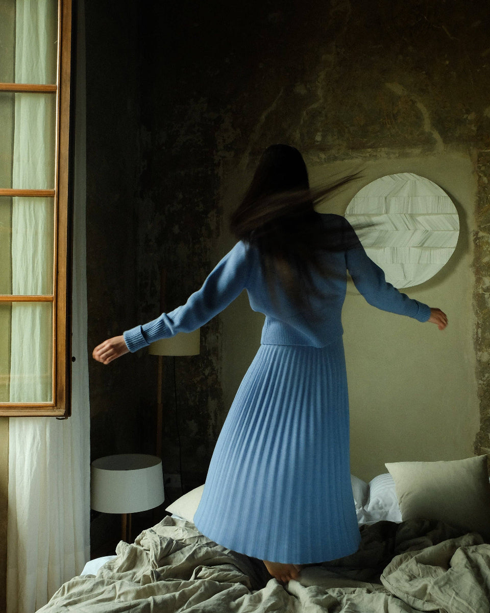 Woman Wearing Cashmere pleated skirt Made in Italy by Lemme - Caramello - Skirts LUXAMORE