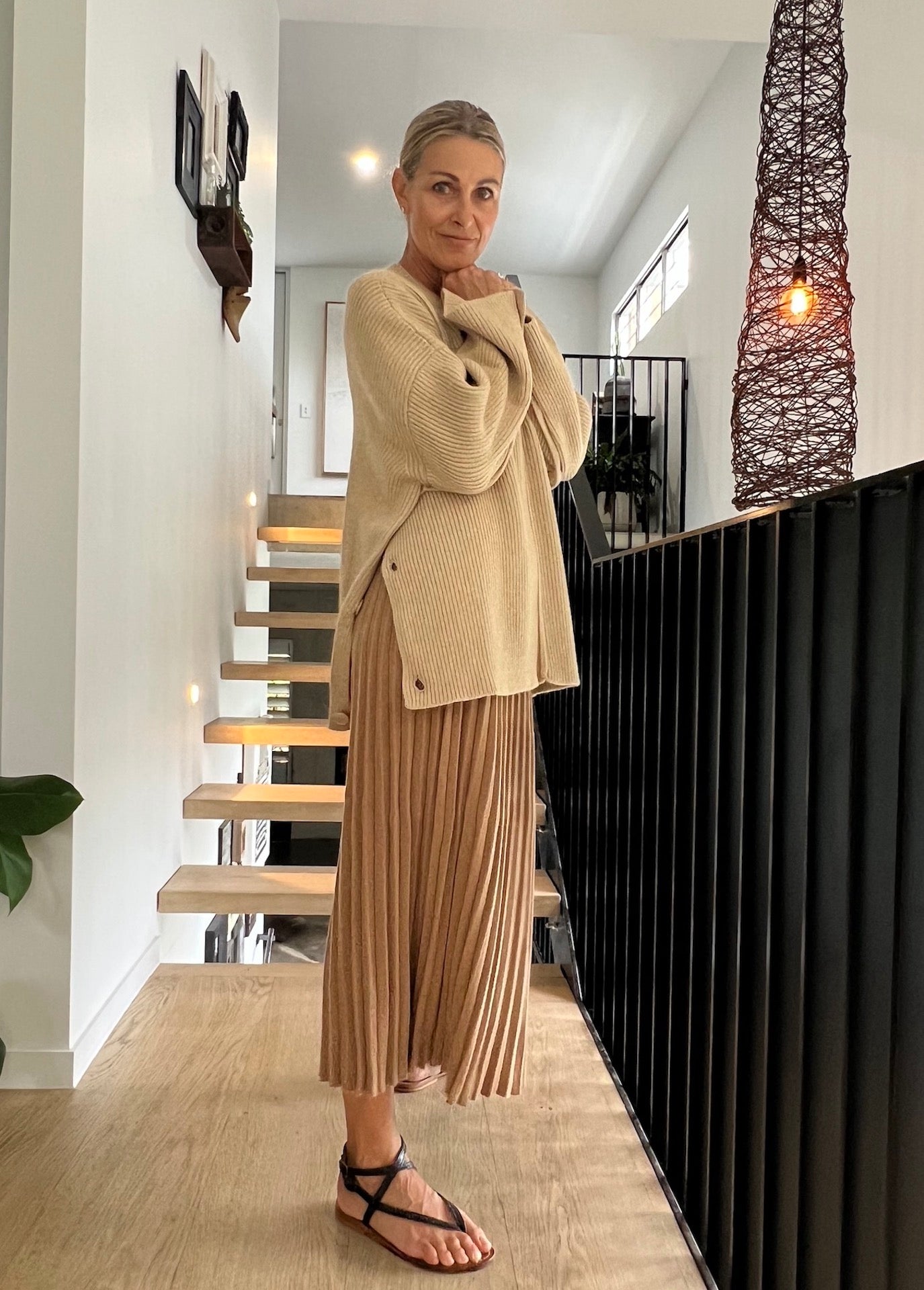 Woman Wearing Cashmere Sweater Made In Italy by Lemme : Beige - cashmere sweater LUXAMORE