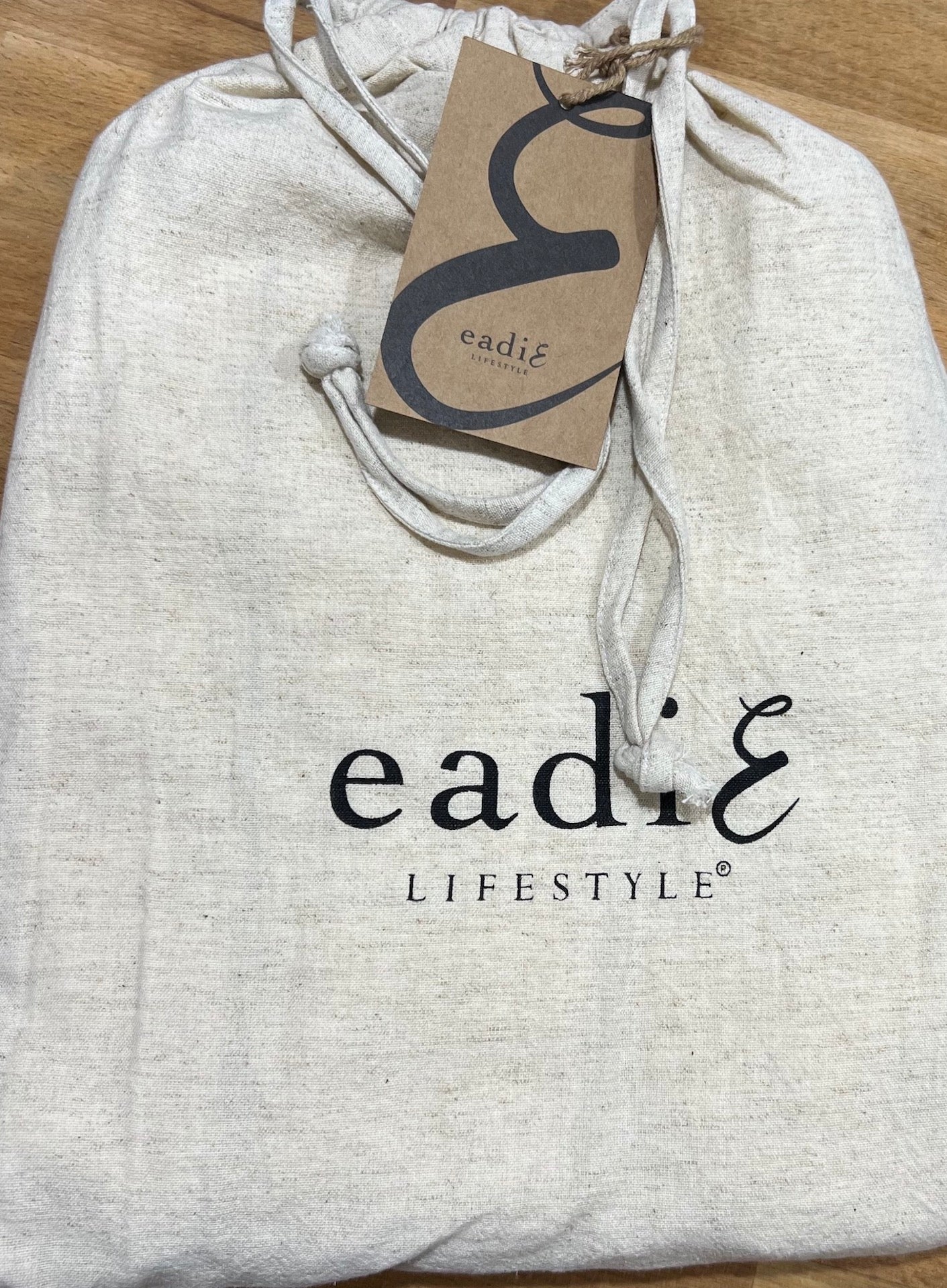 Woman Wearing Eadie Lifestyle Olivia Linen Top - Tops LUXAMORE
