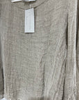 Woman Wearing Estilo Emporio Halston Top - Natural - Tops LUXAMORE