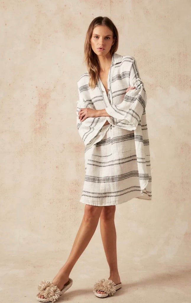 Estilo Emporio Siesta Mini Linen Dress - Lyla - LUXAMORE -Dress-Estilo Emporio Siesta Mini Dress embodies a contemporary bohemian style that effortlessly merges comfort and style. Shop Estilo Emporio Dresses from Luxamore.