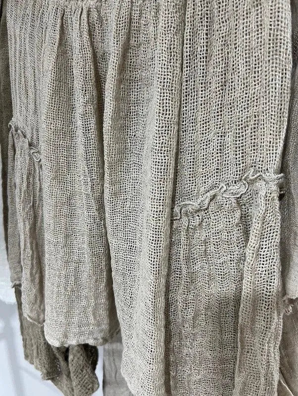 Estilo Emporio Twiggy Off The Shoulder Top worn by model in natural setting LUXAMORE 