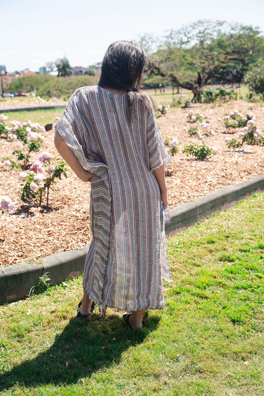 Woman Wearing Exclusive: Estilo Emporio Polla Maxi Kaftan - Bolegna - Dress LUXAMORE