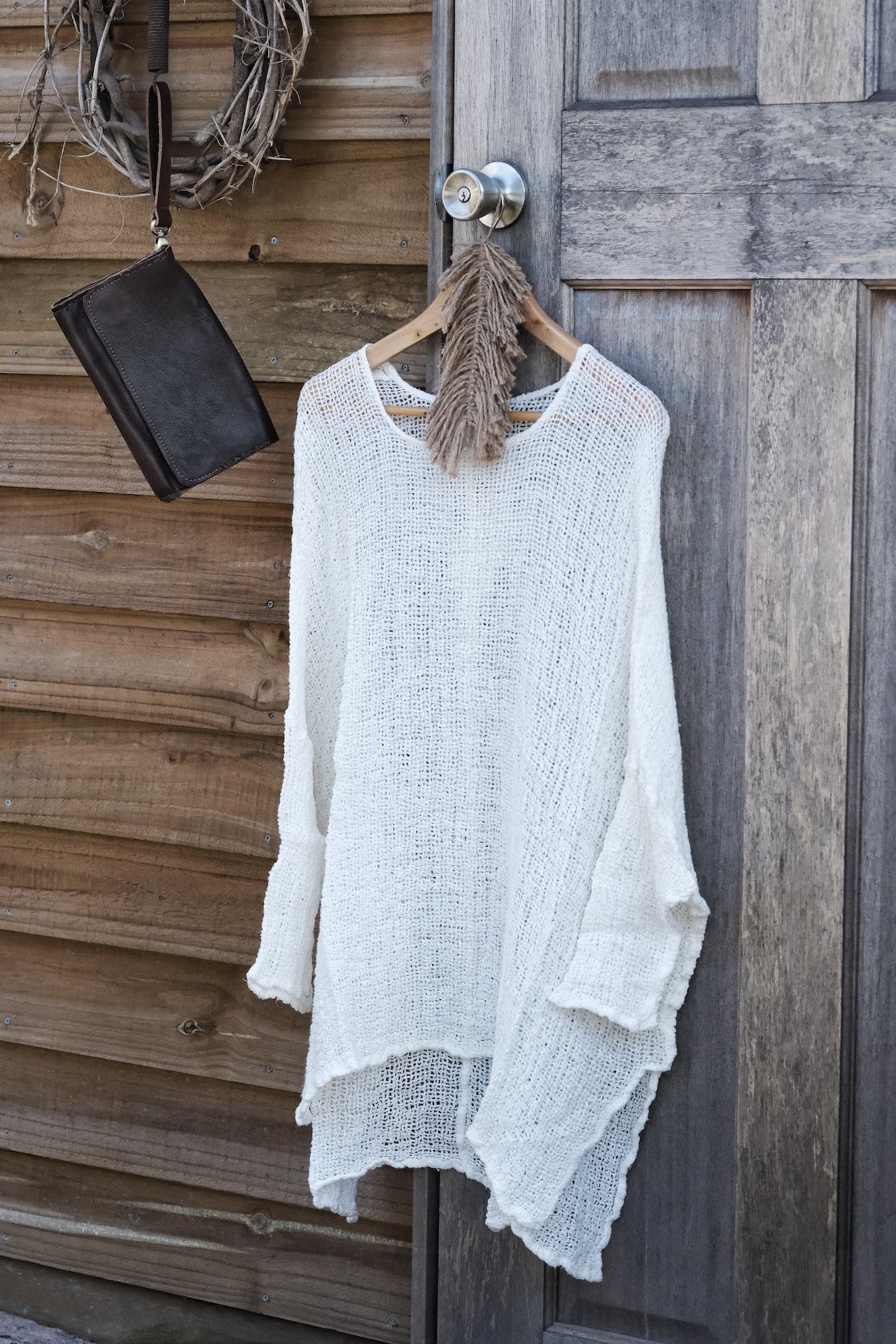 Woman Wearing La Bottega di Brunella Top Maglia Bonta - Campagna Latte - Tops LUXAMORE