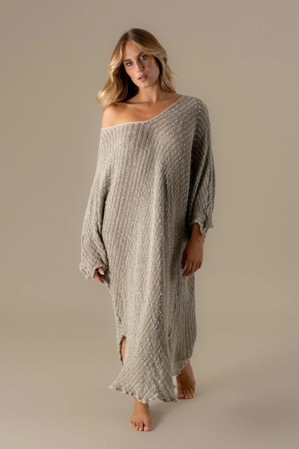 Woman Wearing - Dress LUXAMORE