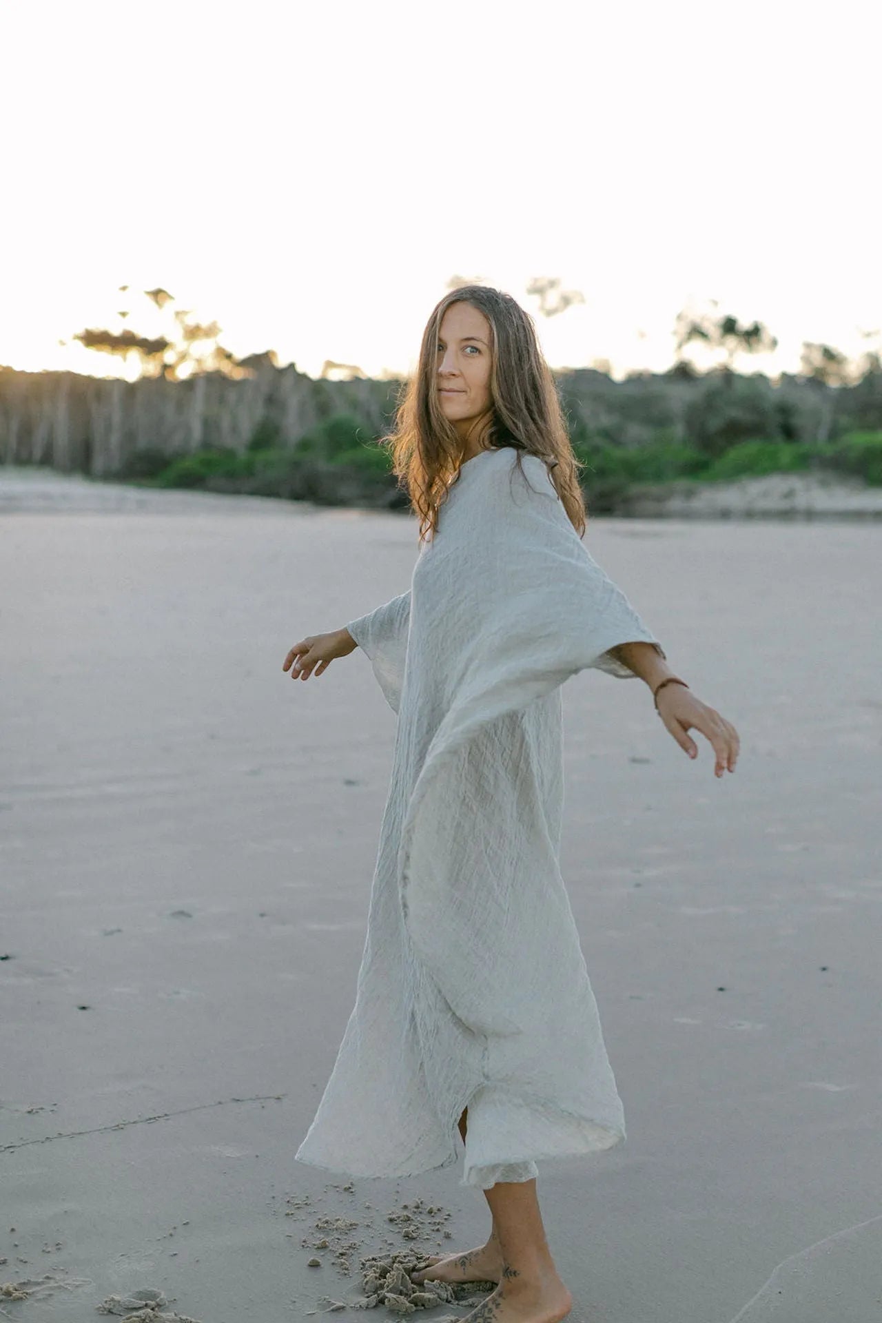 Woman Wearing La Bottega di Brunella Linen Dress Vestito Fausta Garzata - Natural - Dress LUXAMORE