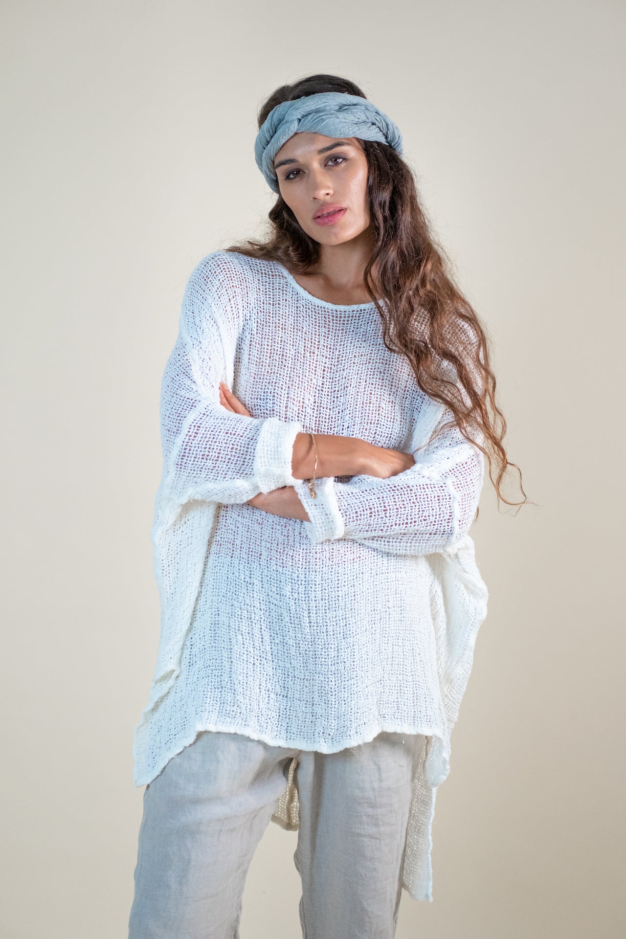 Woman Wearing La Bottega di Brunella Top Maglia Bonta - Campagna Latte - Tops LUXAMORE