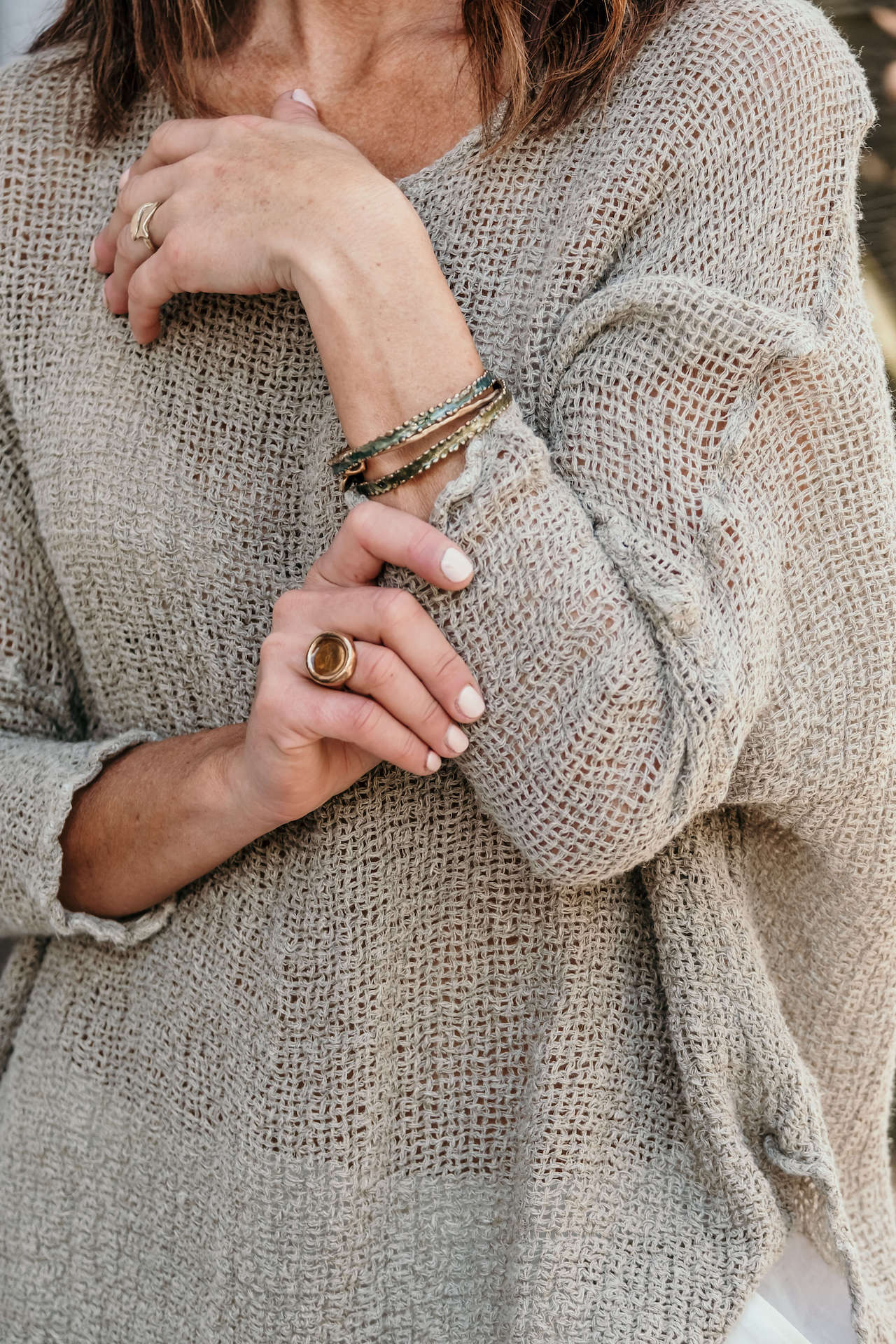 Woman Wearing La Bottega di Brunella Top Maglia Bonta - Campagna Naturale - Tops LUXAMORE