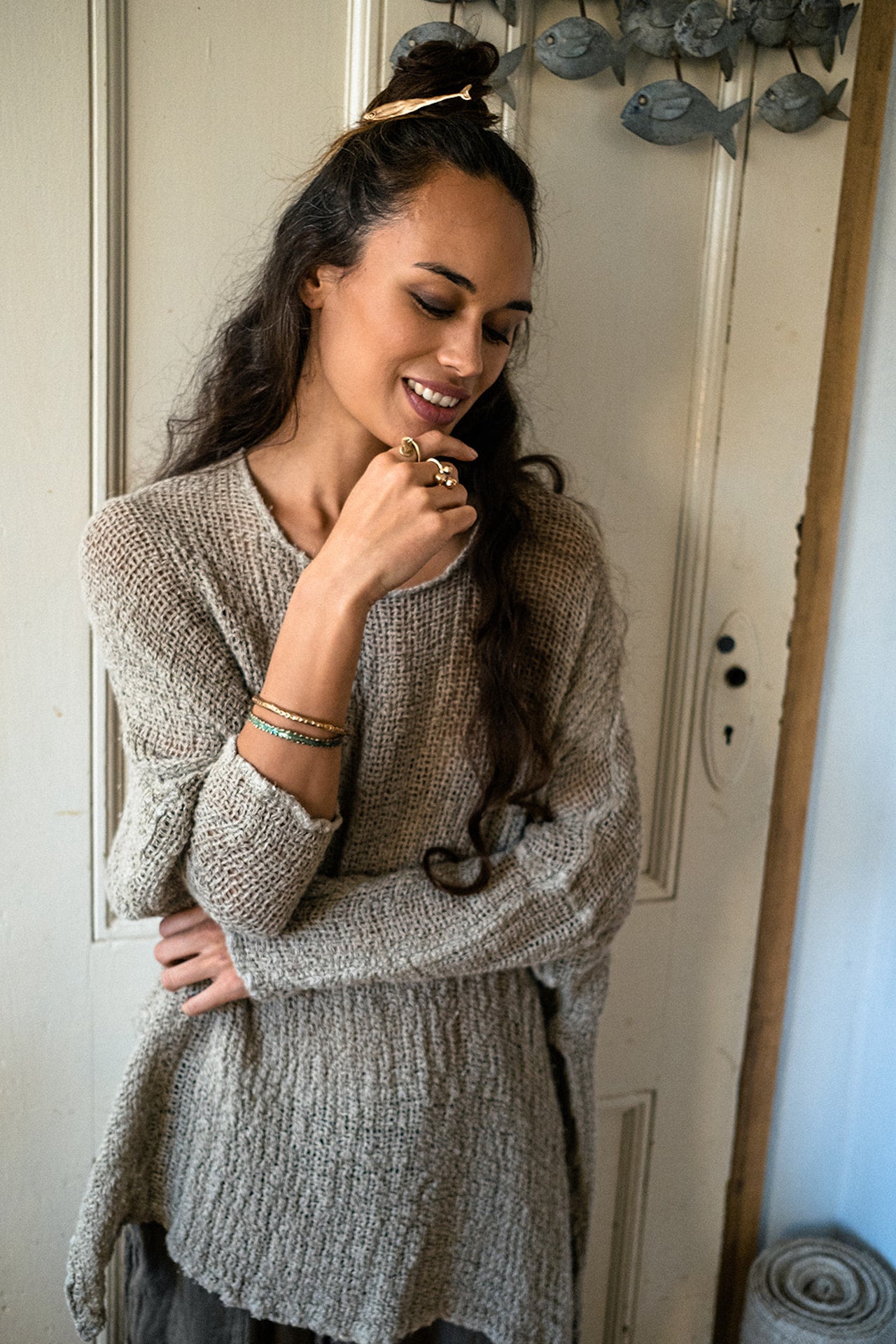 Woman Wearing La Bottega di Brunella Top Maglia Bonta - Campagna Naturale - Tops LUXAMORE