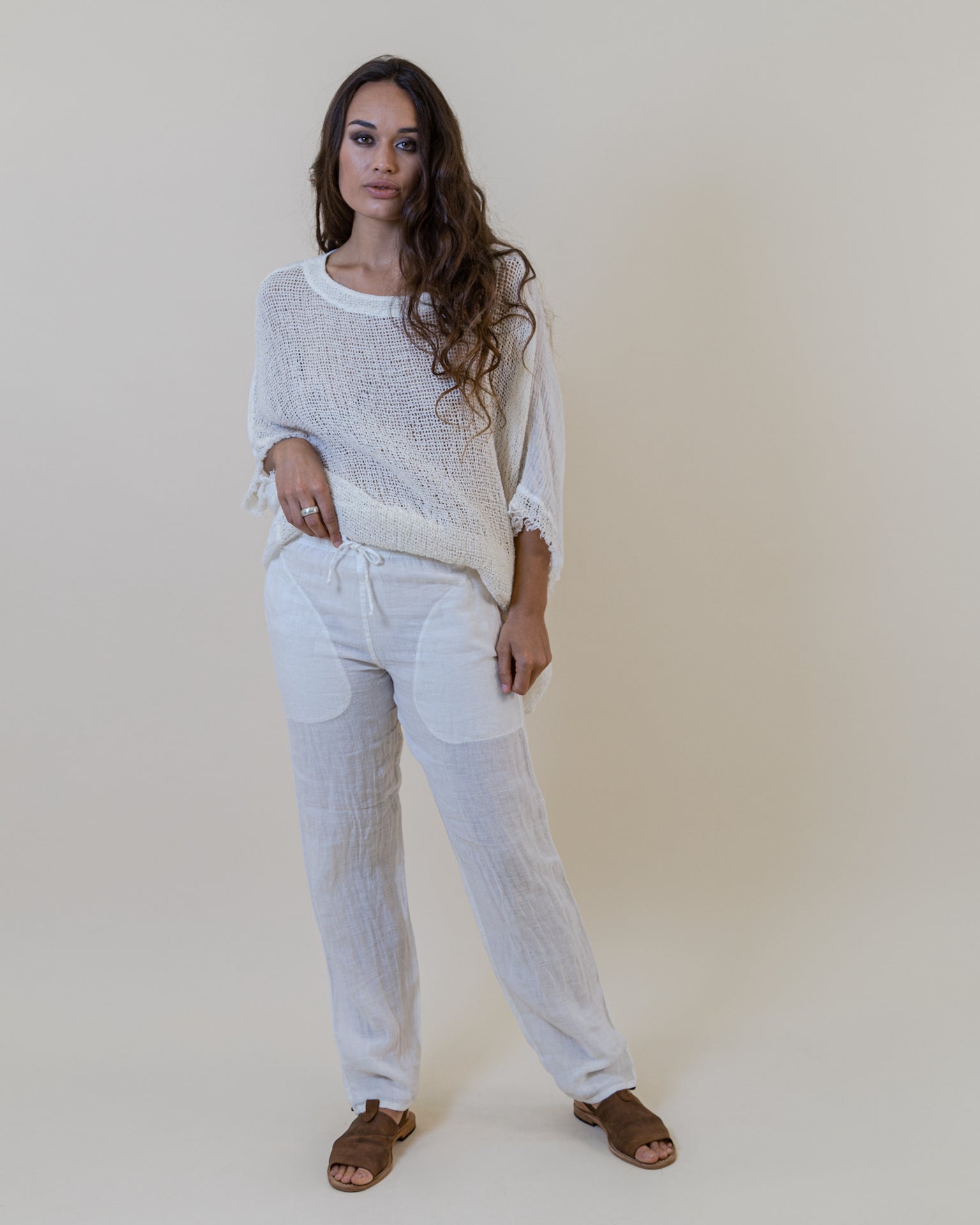 Woman Wearing La Bottega di Brunella Top Maglia Corsara - Campagna latte - Tops LUXAMORE