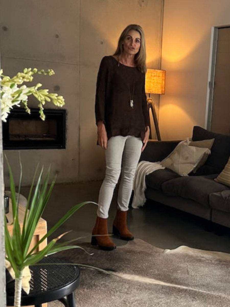La Bottega di Brunella Top Maglia Europa - Campagna Chocolate - LUXAMORE -Tops-La Bottega di Brunella Maglia Europa Chocolate linen top garments, designed and handcrafted in Italy. Shop La Bottega di Brunella Linen Tops at Luxamore