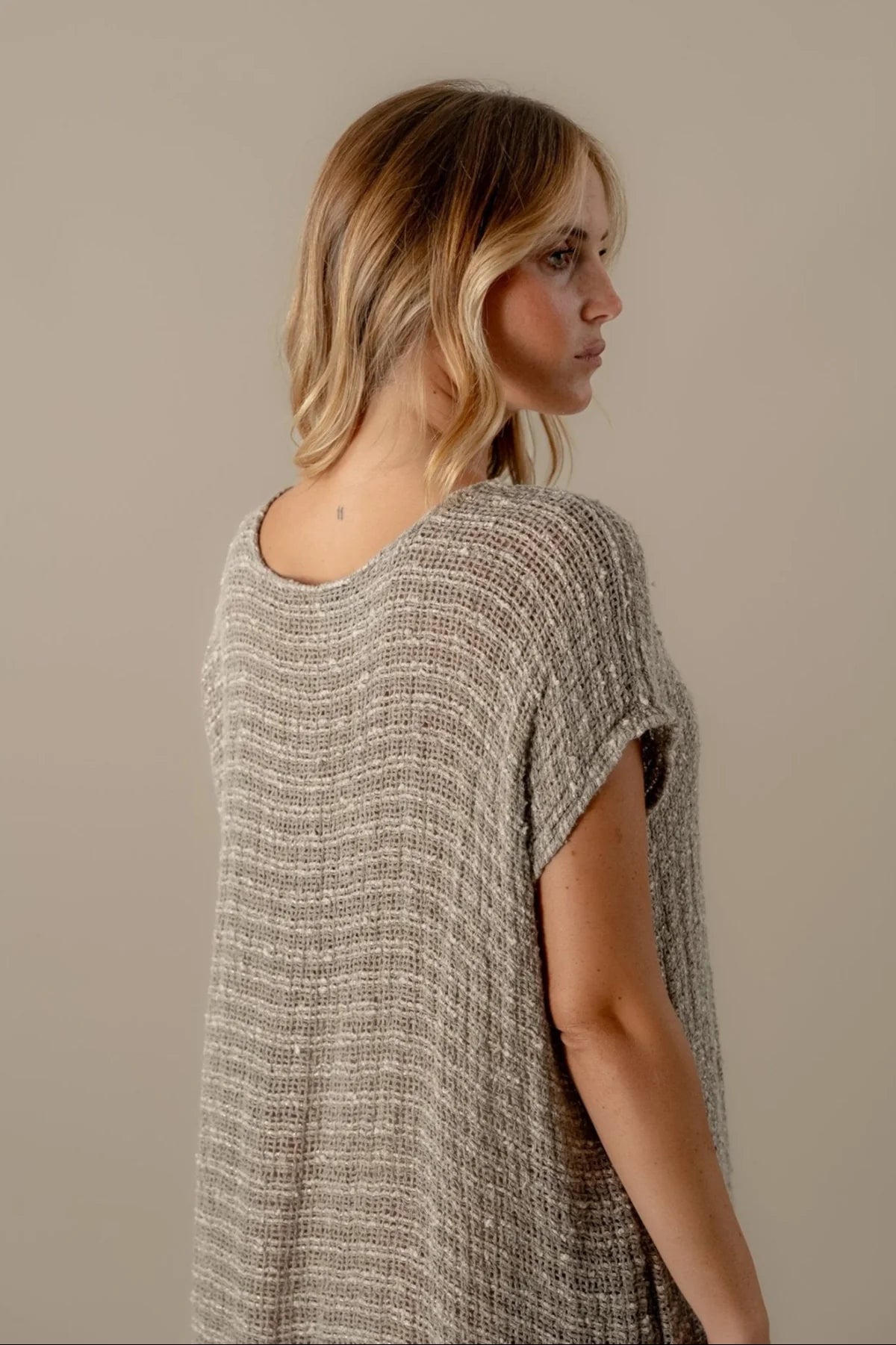 Woman Wearing La Bottega di Brunella VESTITO ICARO - Camp. Luxaor linen dress LUXAMORE 