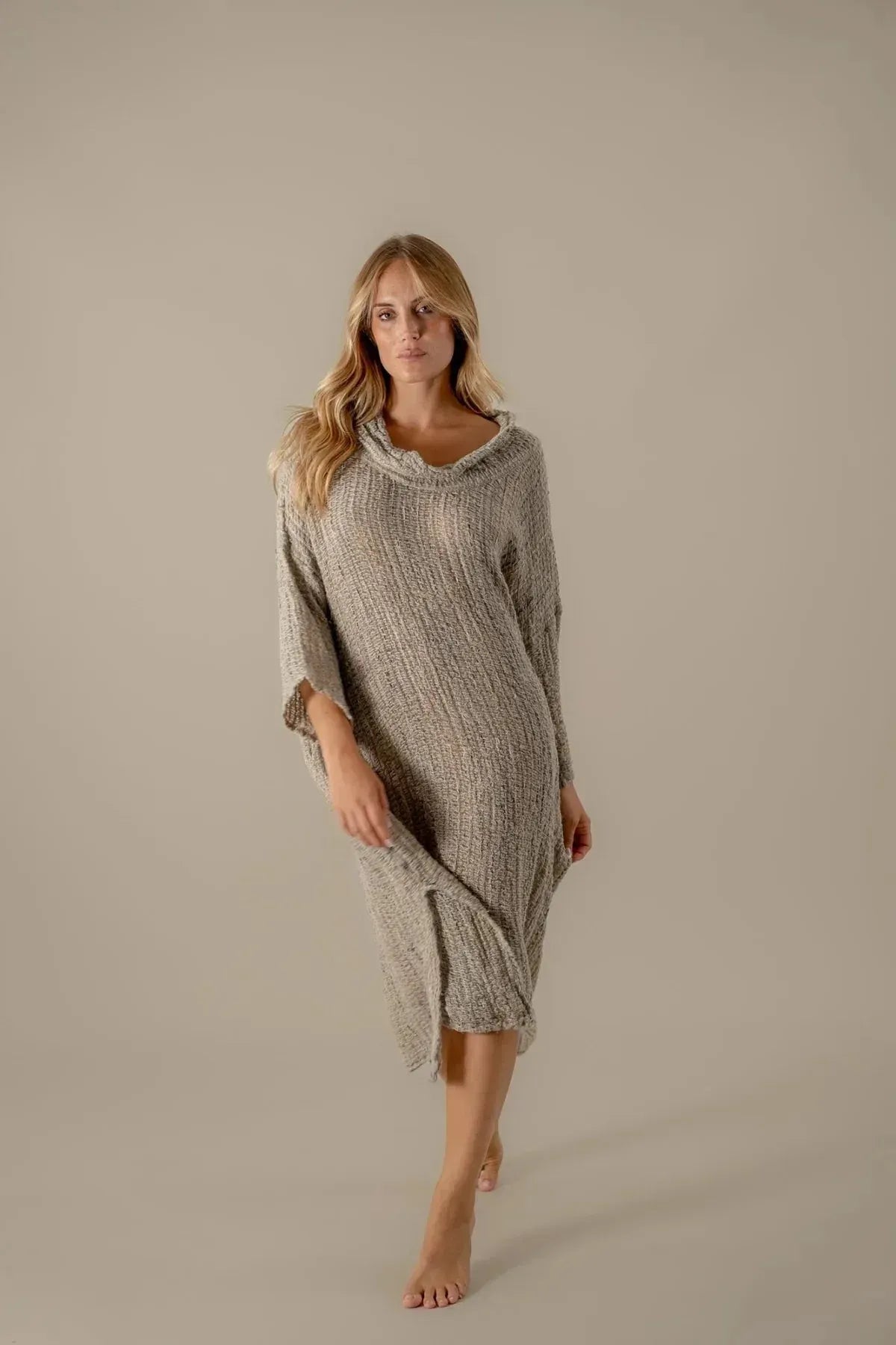 La Bottega di Brunella VESTITO SHARM - Egitto Maron worn by model in natural setting LUXAMORE 