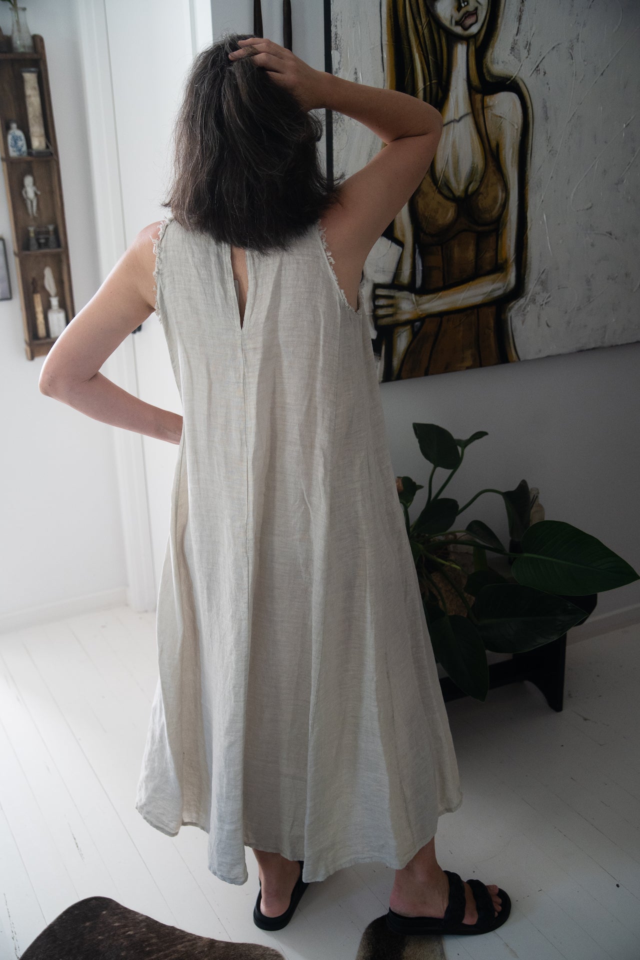 Woman Wearing Linen Dress Maxi High Collar Made in Italy - Beige - One size - Dress LUXAMORE