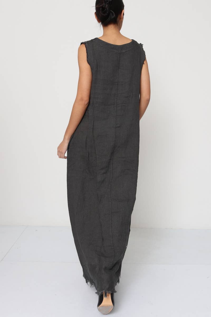 Woman Wearing Linen Dress Sleeveless Raw Edge, Maxi Made in Italy Black - Dress LUXAMORE