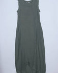 Woman Wearing Linen Dress Sleeveless Raw Edge, Maxi Made in Italy Khaki - Dress LUXAMORE
