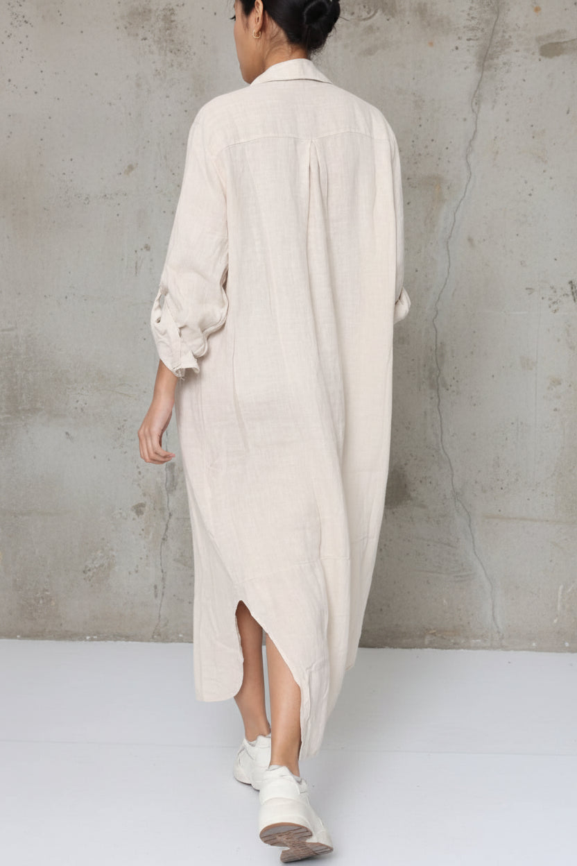 Woman Wearing Linen Shirtdress, Button-Up, Maxi Made in Italy Beige - Dress LUXAMORE