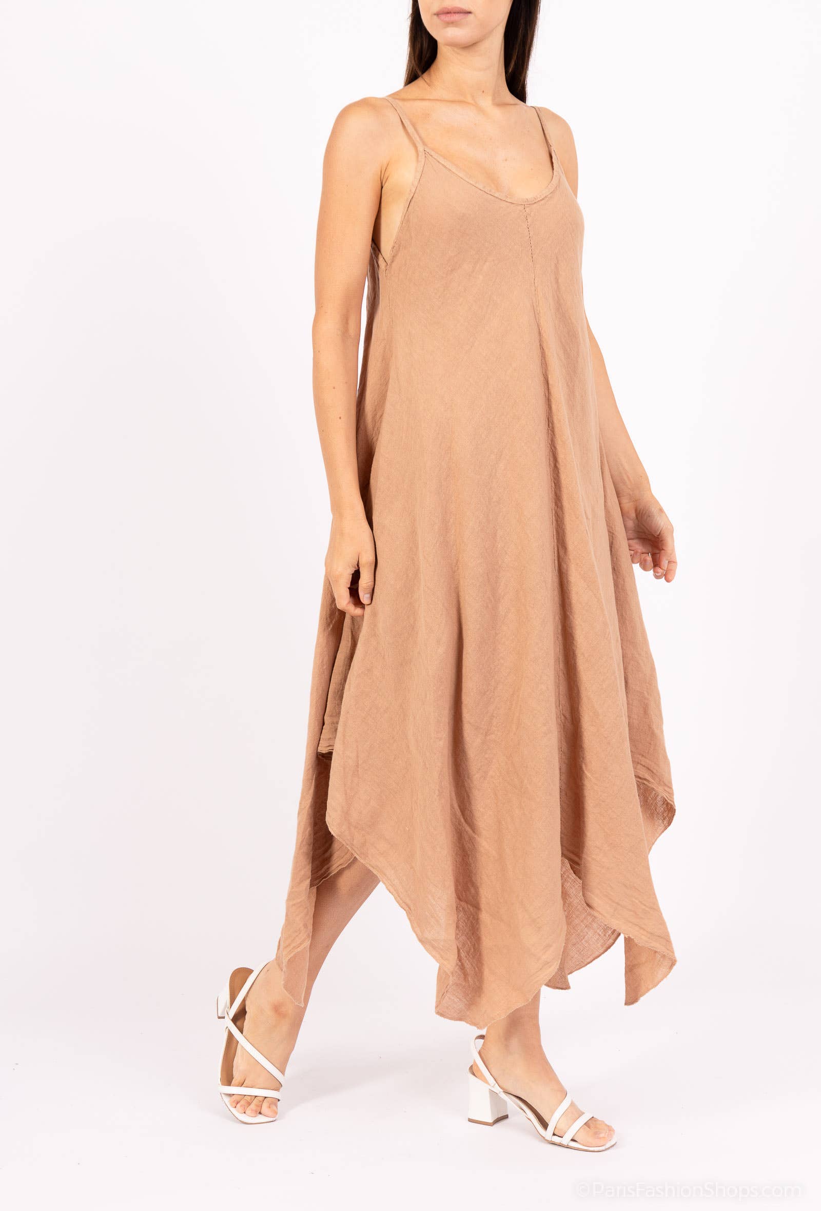 Woman Wearing Linen Dress Maxi Made in Italy - Camel - One size - Dress LUXAMORE