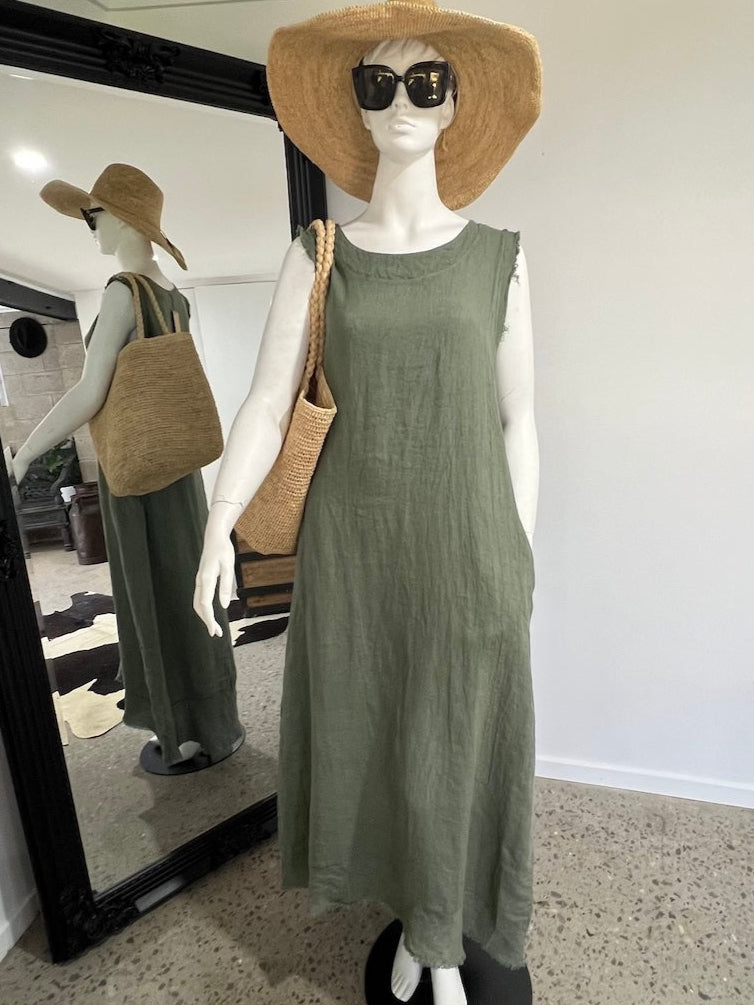 Woman Wearing Linen Dress Sleeveless Raw Edge, Maxi Made in Italy Khaki - Dress LUXAMORE