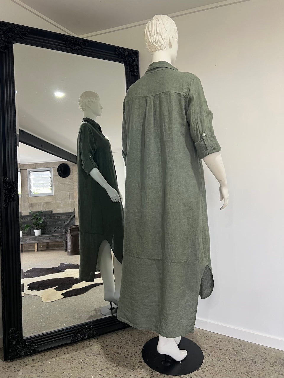 Woman Wearing Linen Shirtdress, Button-Up, Maxi Made in Italy Khaki -  LUXAMORE