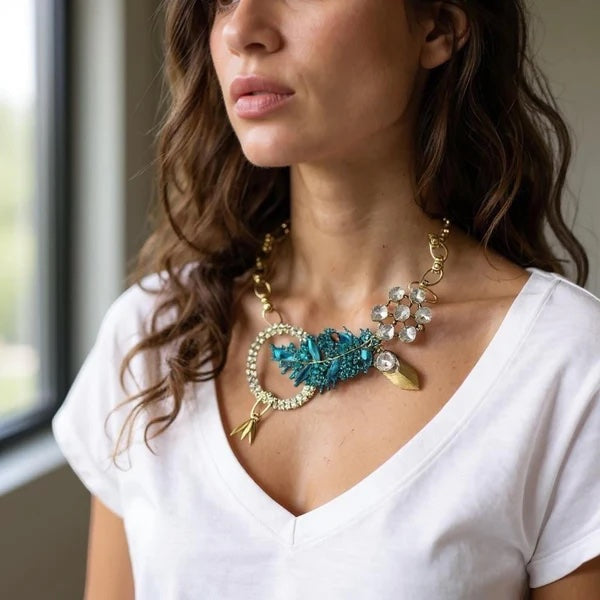 Orna Curio Vintage Bespoke Lagoon Leaf Statement Necklace - LUXAMORE -necklace-One of a Kind – Hand-crafted Necklace This exquisite necklace is a unique blend of vintage and modern elements, hand-crafted in Perth, WA. A symbol of the impeccable beauty and craftsmanship of Orna Curio Jewellery. Measurements: 60cm Adjustable Materials: Vintage Elements with Vintage Gold Plated Alloy