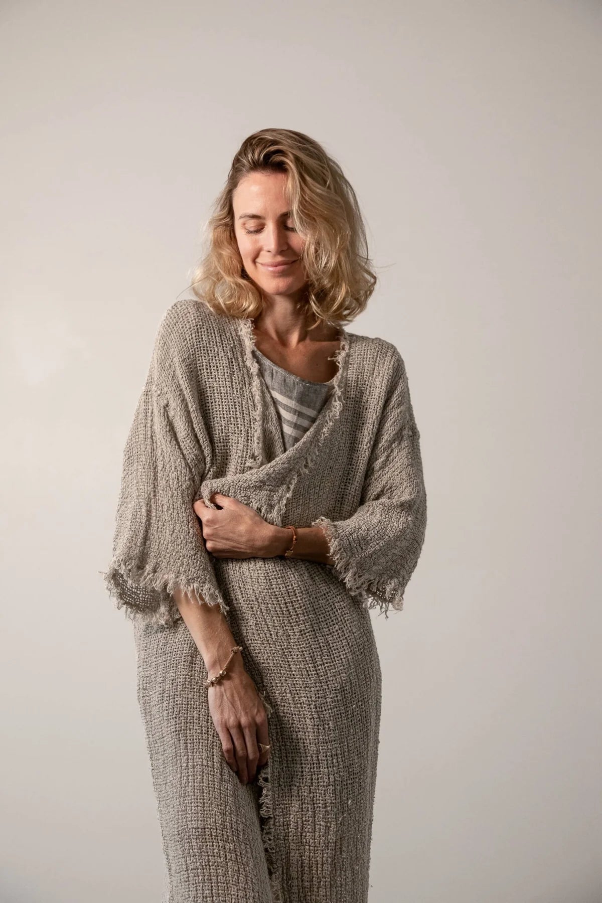 La Bottega di Brunella Spolverino Spice Linen coat - Campagna - Natural worn by model sustainably made in italy AW26 LUXAMORE  