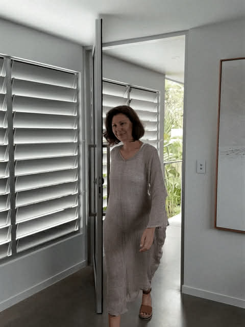 Exclusive Estilo Emporio Neve Dress - Rete Taupe