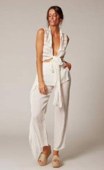 Woman Wearing Estilo Emporio Coco Pant - Pants LUXAMORE
