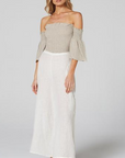 Woman Wearing Estilo Emporio Pocket Pant - Pants LUXAMORE